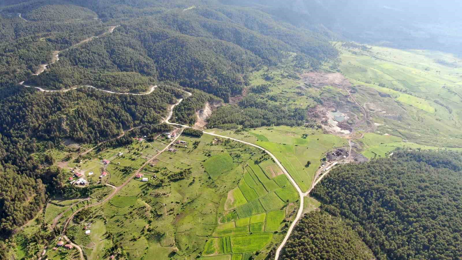 komur madeninin bulundugu alandaki heyelanlar koyluleri tedirgin ediyor 9 y5n1rgET
