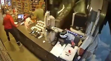 komur yuklu tir benzinlige boyle daldimarkette alisveris yapan 2 cocuk babasi hayatini kaybetti 3 VKtEG841