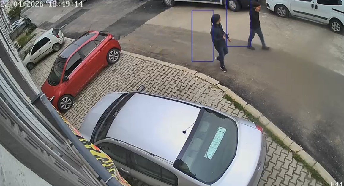 kontakta anahtari gorup gozlerine inanamadilar kargo aracini caldilar 3 GUSMc9kZ