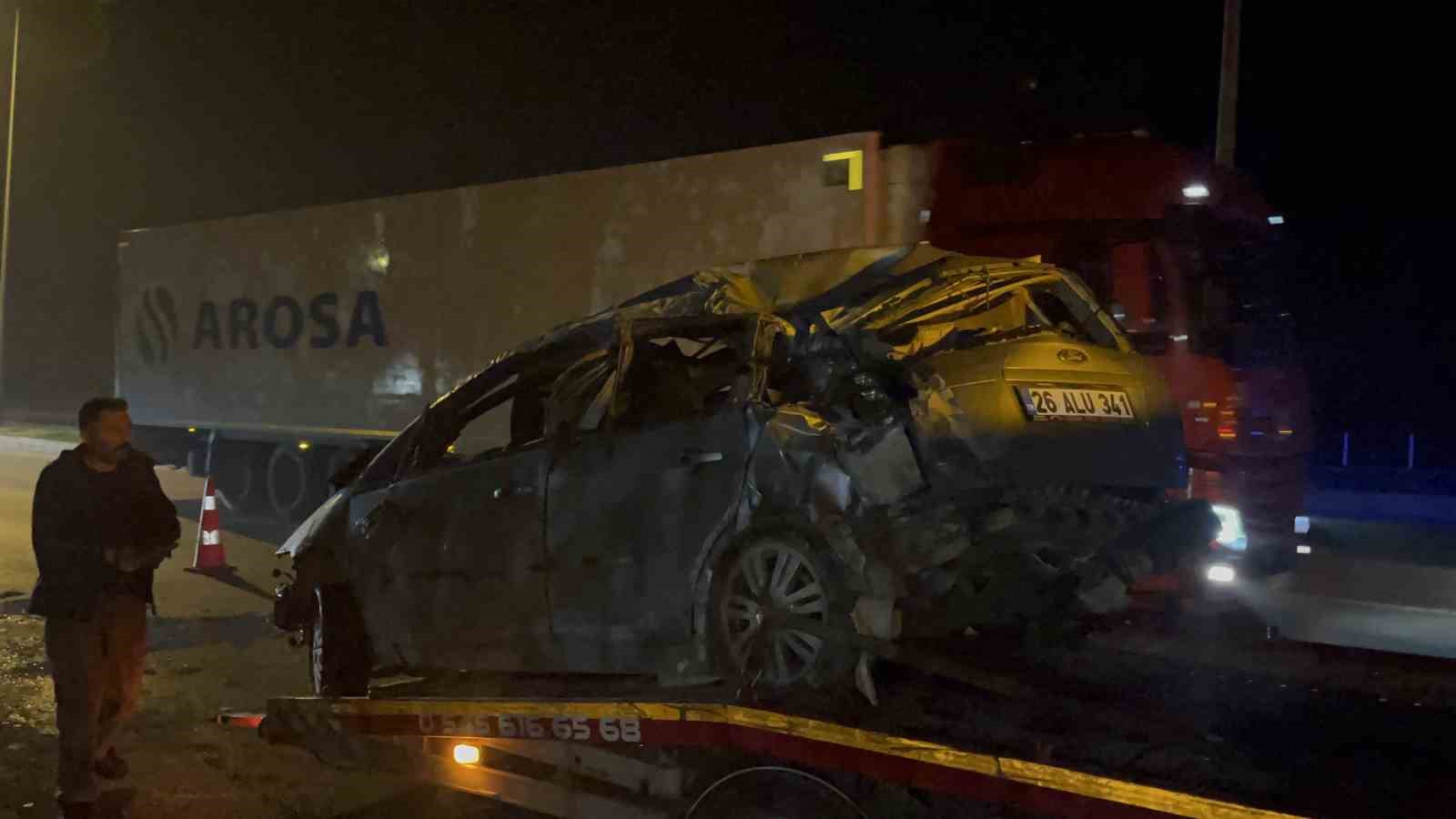 kontrolden cikan arac aydinlatma diregini devirip karsi yone gecti 1 gTzbivr8