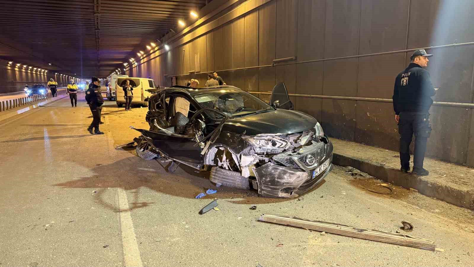 kontrolden cikan cip hafif ticari aracla carpisti 2 olu 1 yarali 0 EXTmTcaW