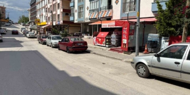kontrolden-cikan-kamyoneti-icine-atlayarak-durdurmayi-basaran-firinci-facianin-onune-gecti-ymNj7tsh.jpg