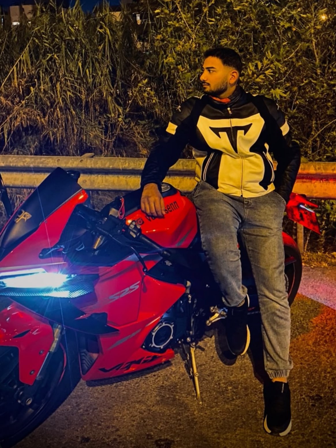 Kontrolden çıkan motosiklet bariyerlere çarptı, 20 yaşındaki sürücü hayatını kaybetti 8 kontrolden cikan motosiklet bariyerlere carpti 20 yasindaki surucu hayatini kaybetti 4