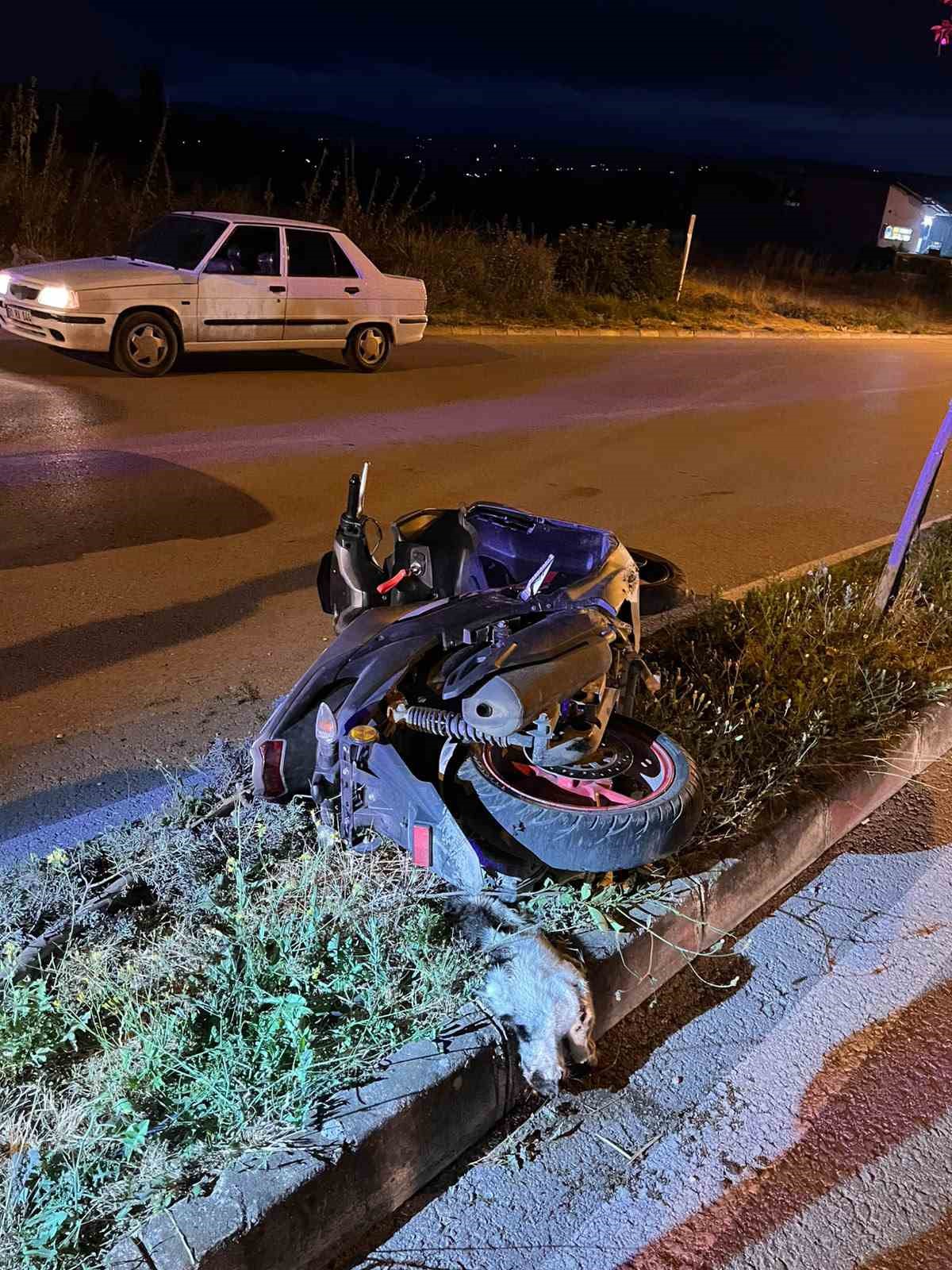 kontrolden cikan motosiklet kaldirima carpti 1 olu 0 9trzJMFV