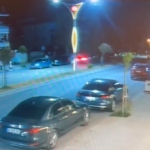 kontrolden-cikan-otomobil-park-halindeki-araclara-carpti-o-anlar-kamerada-u6Ld9MNN.jpg