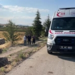 kontrolden-cikan-traktor-sarampole-devrildi-1-yarali-vlmuWQRB.jpg