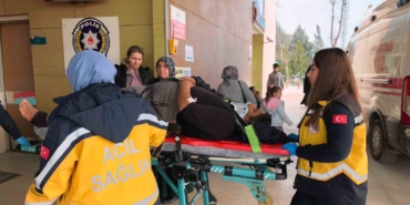 kontrolu-kaybeden-kamyonet-yoldan-cikti-5TUjFpBO.jpg