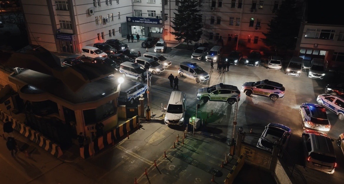 konya merkezli 21 ilde dolandiricilik operasyonu 26 tutuklama 2 aL4sM1EY