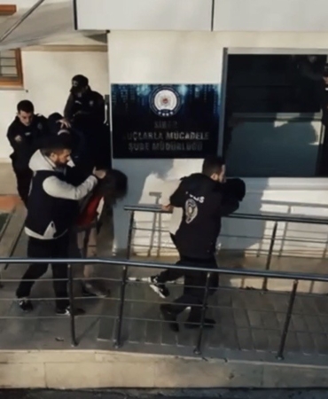 konya-merkezli-21-ilde-dolandiricilik-operasyonu-26-tutuklama-96EnmbdE.jpg