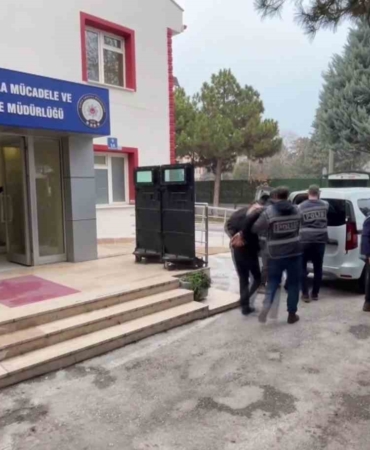 konya-merkezli-gocmen-kacakciligi-operasyonunda-10-tutuklama-8rbVC2sr.jpg