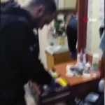 konya-merkezli-yurt-disi-baglantili-3-ilde-es-zamanli-siber-dolandiricilik-operasyonu-8-supheli-HI1MJO6j.jpg