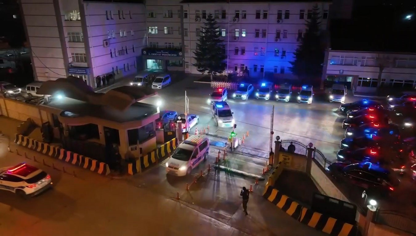 konya polisinden kacakcilara operasyon 5 kisi tutuklandi 1 aAJdjvup