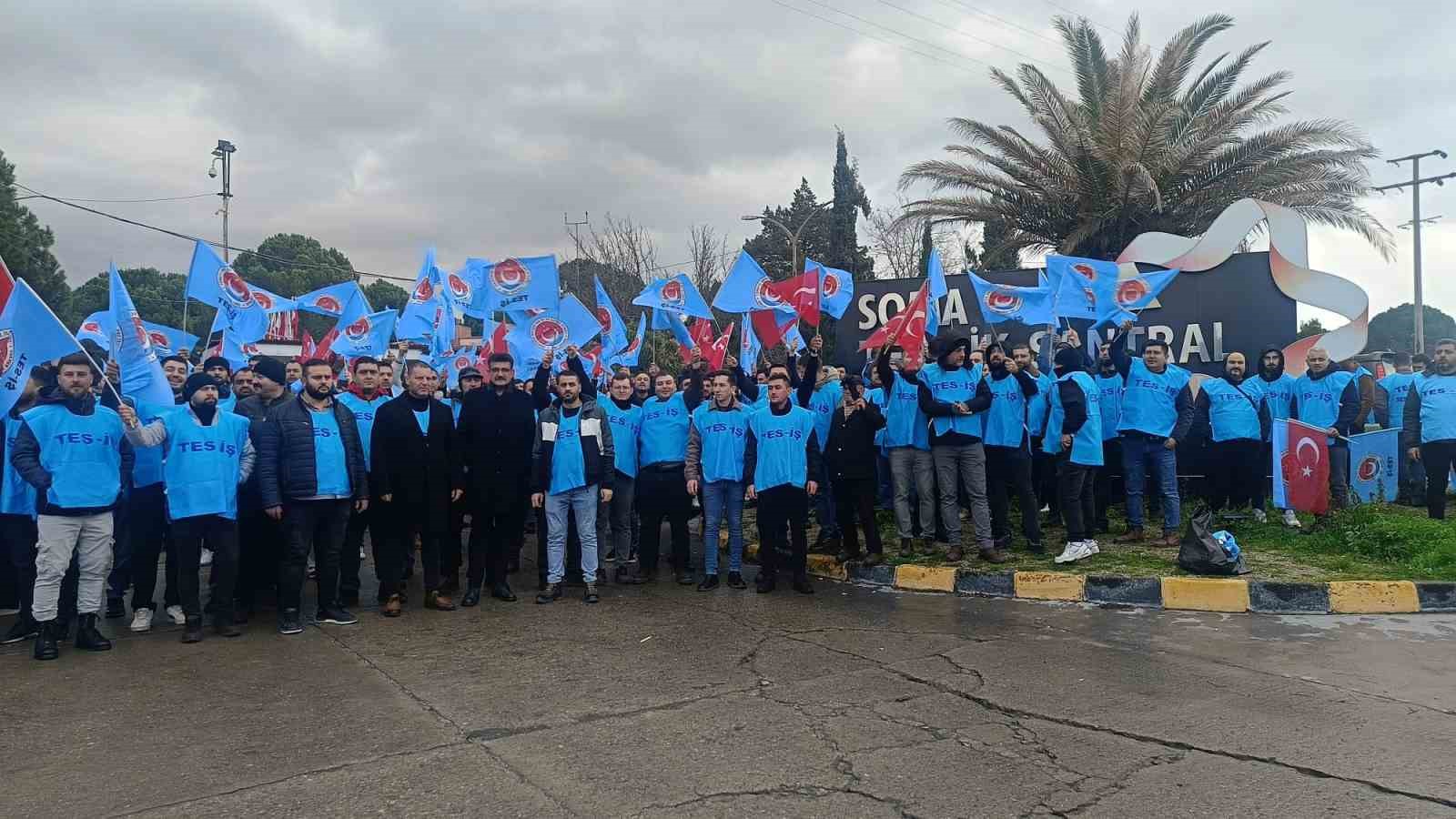 konya sekere bagli soma termik santralinde isciler sokaga dokuldu 2 TnmwscdB