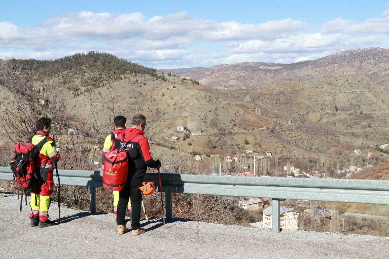 konyada 4 gundur kayip olan alzaymir hastasi icin seferberlik 0 8LXOVE7E