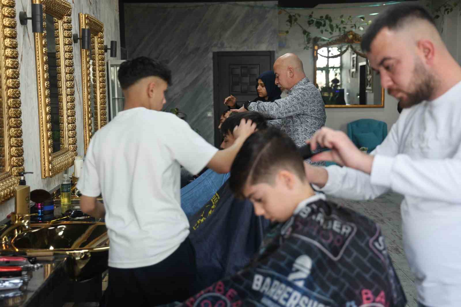 konyada berberlerde gun boyu bayram yogunlugu 3 vgmZLZfh