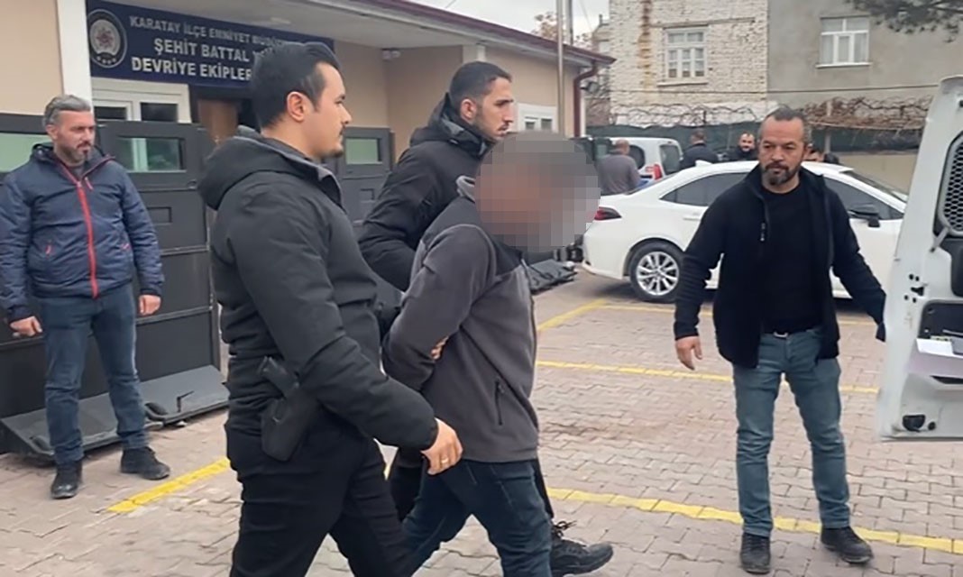 Konya’da farklı kılıklara giren firari, polisin takibinden kaçamadı 4 konyada farkli kiliklara giren firari polisin takibinden kacamadi 0 IcWkhCZz