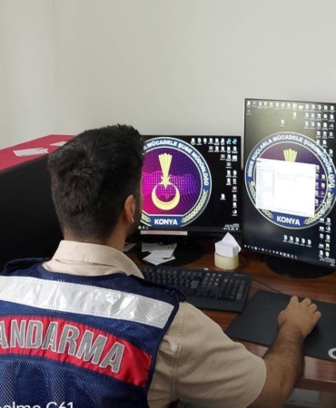 konyada-jandarmadan-sanal-devriye-son-1-ayda-2-bin-920-hesap-hakkinda-islem-yapildi-m4PMIByi.jpg