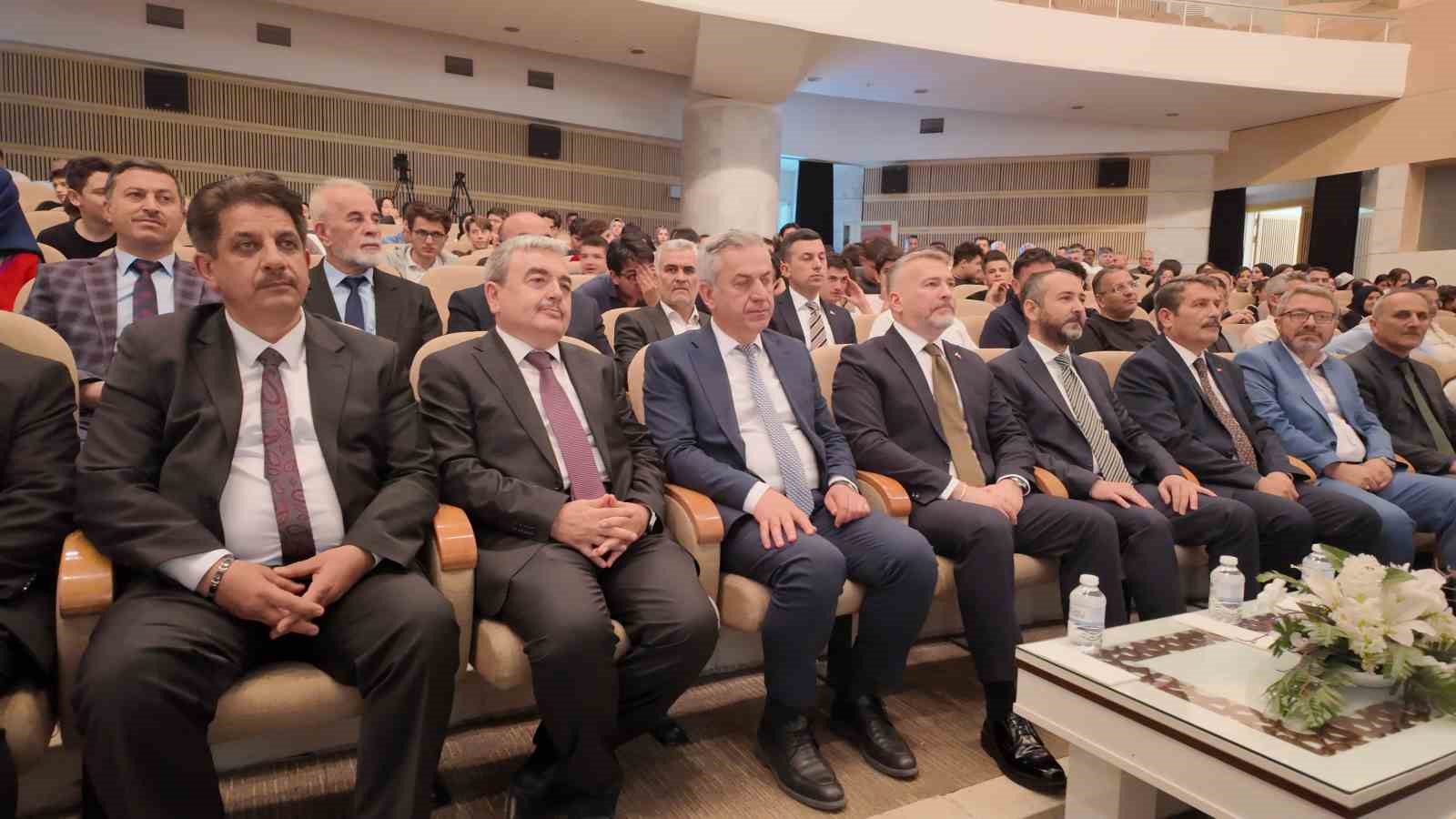 konyada kudus konulu makale yarismasi odul toreni ve genc kalemler okul dergileri fuari 0 VcpTJMbX