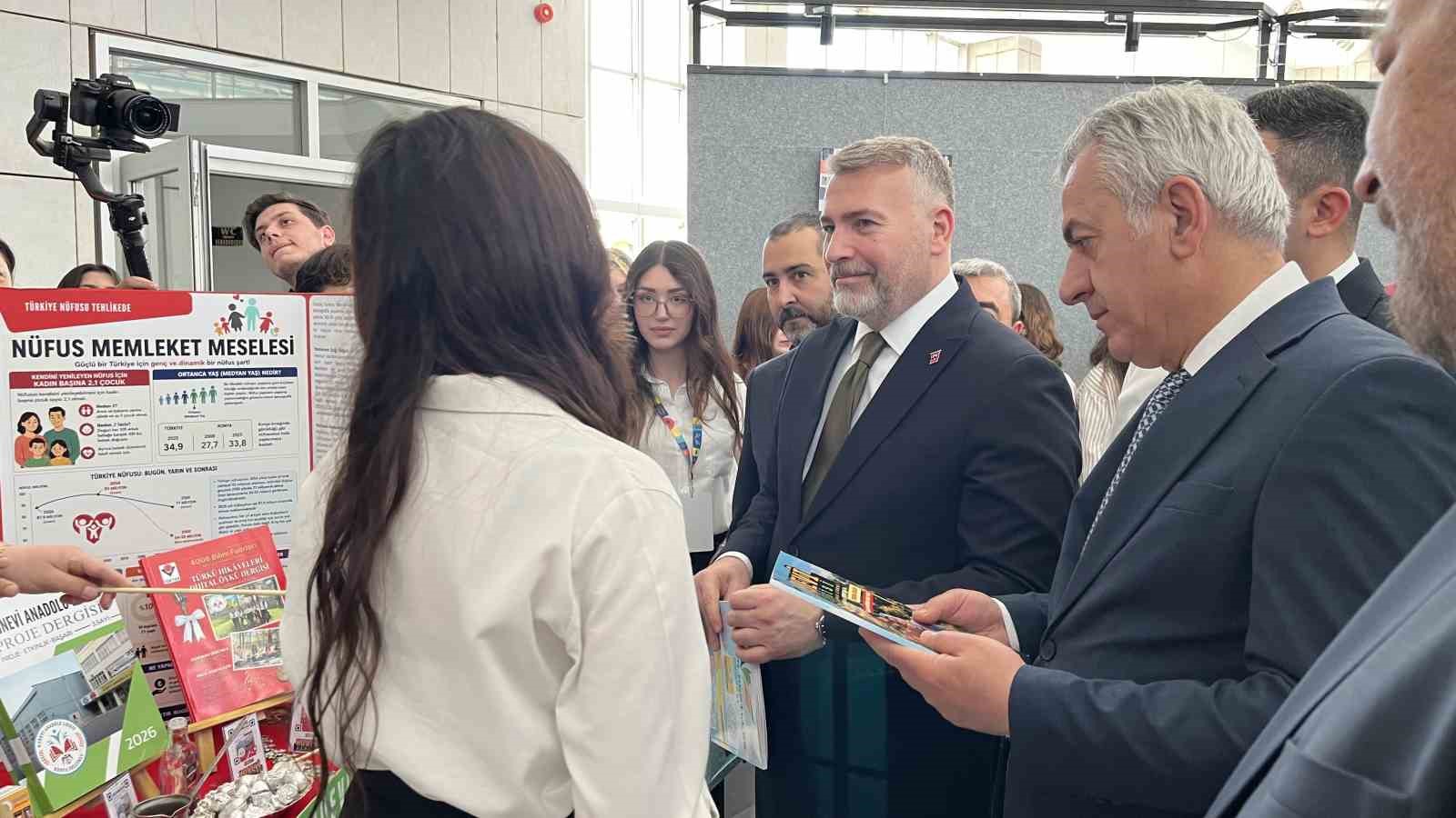 konyada kudus konulu makale yarismasi odul toreni ve genc kalemler okul dergileri fuari 3 U81jN1SE