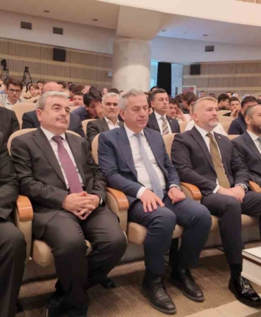 konyada-kudus-konulu-makale-yarismasi-odul-toreni-ve-genc-kalemler-okul-dergileri-fuari-v5Ds2qNa.jpg