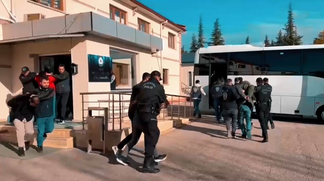 konyada medyum dolandiriciligina operasyon 11 tutuklama 0 PLvyuDJg