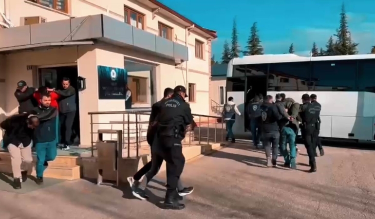 konyada-medyum-dolandiriciligina-operasyon-11-tutuklama-RcjpGVss.jpg