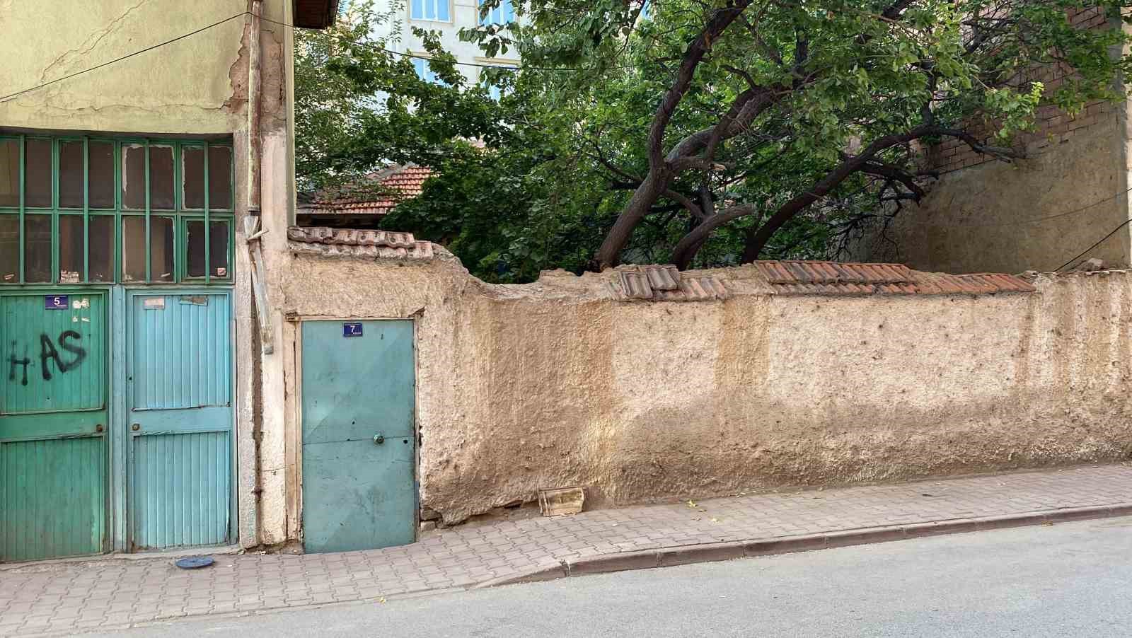 Konya’da öldürdüğü kadını bahçeye gömen sanığa ağırlaştırılmış müebbet hapis 5 konyada oldurdugu kadini bahceye gomen saniga agirlastirilmis muebbet hapis 1 ftZJ8Vf1