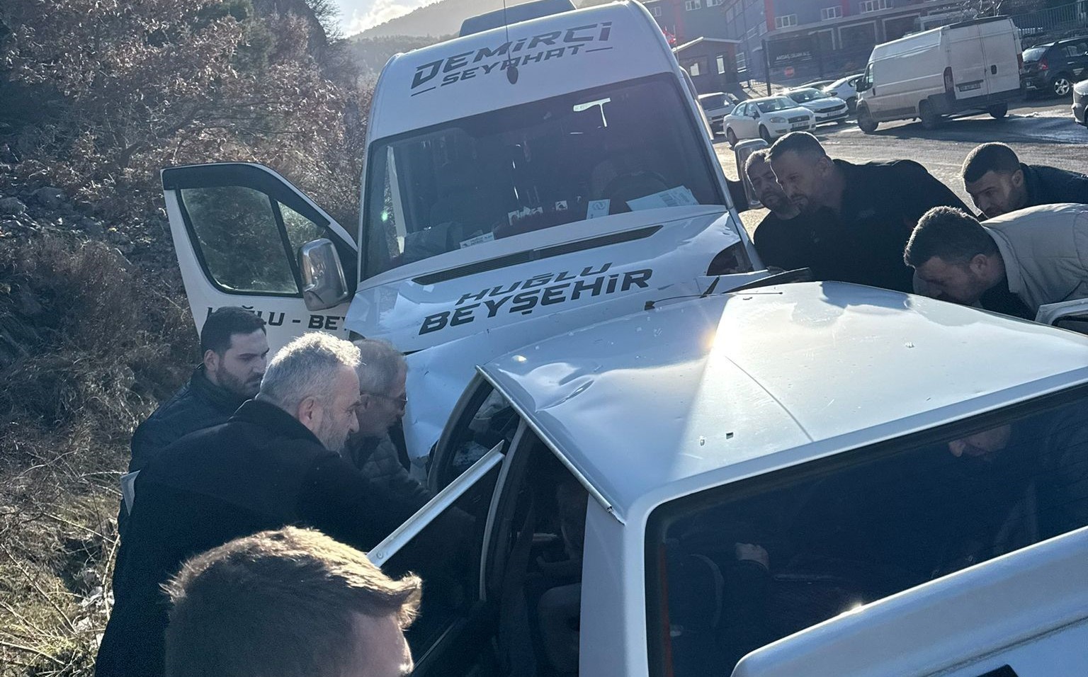 konyada otomobil ile yolcu minibusu carpisti 1 olu 1 yarali 1 p3RfLX1T