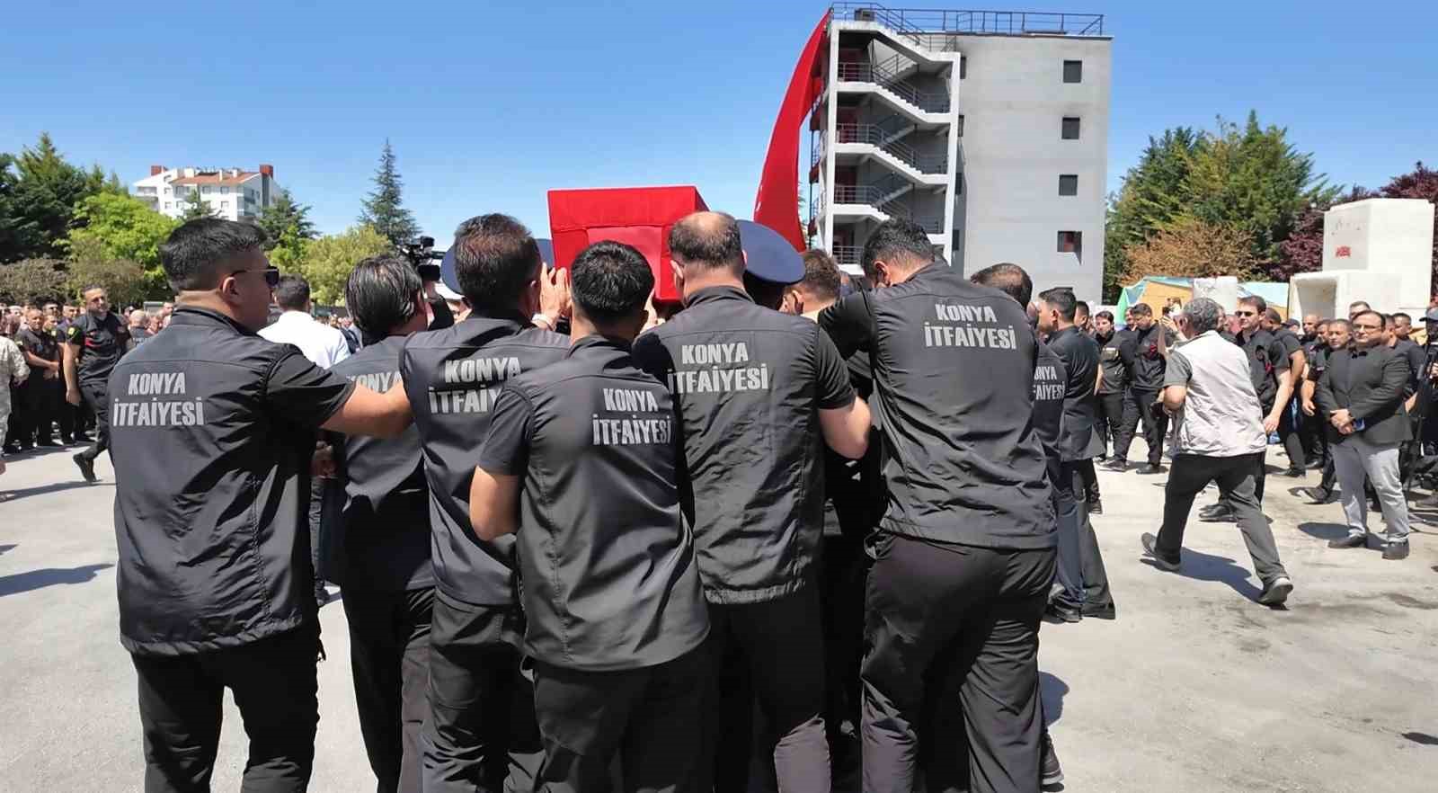 konyada sehit itfaiye erine ugurlama toreni 3 Yre49B6z