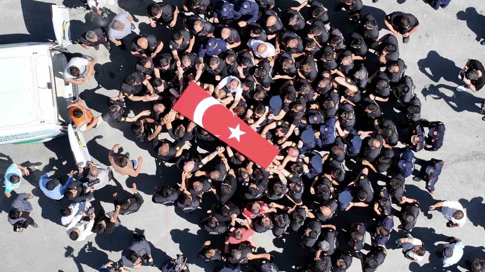konyada sehit itfaiye erine ugurlama toreni 6 pLQB5Kqp