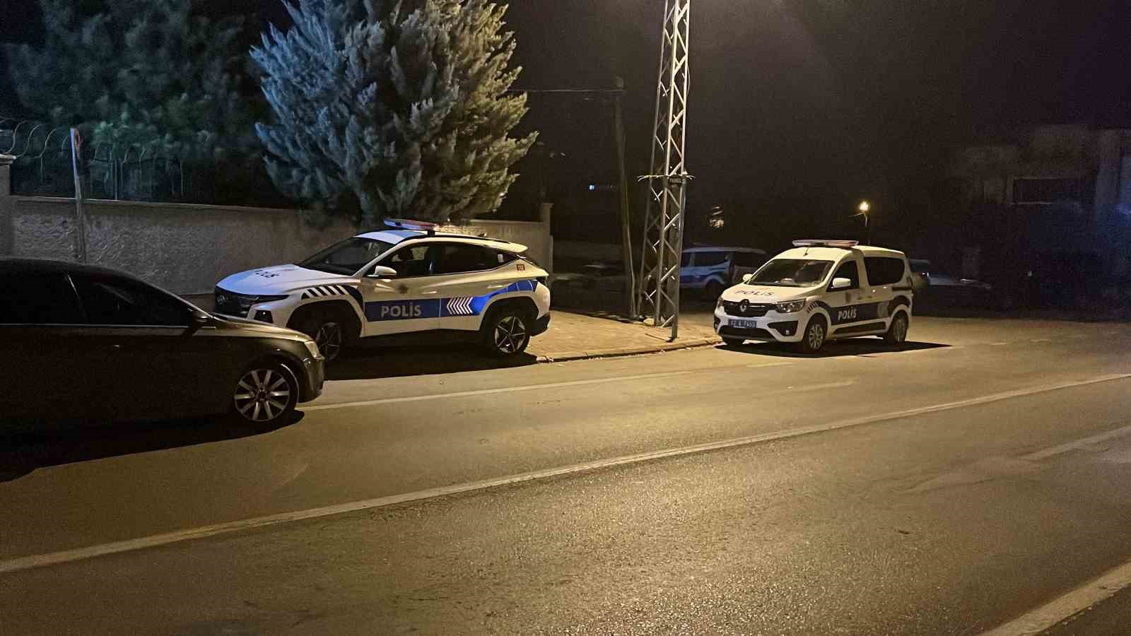 konyada sirtindan bicaklanan genc hayatini kaybetti 1 fH6luFQv