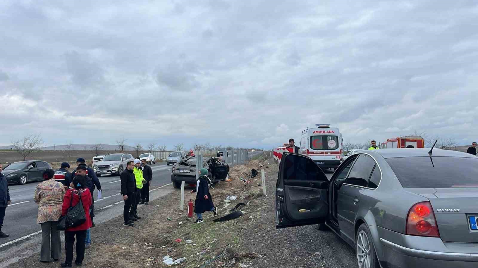 konyada takla atan otomobilde yaralanan genc hayatini kaybetti 0 d89YCR4e