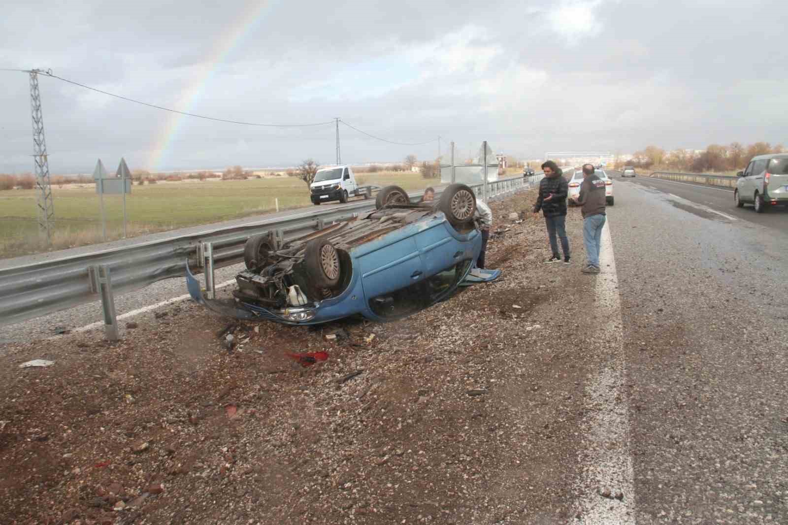 konyada trafik kazalari 7 yarali 3 IX19C4kl