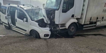 konyada-trafik-kazalari-7-yarali-aSqKIzZZ.jpg