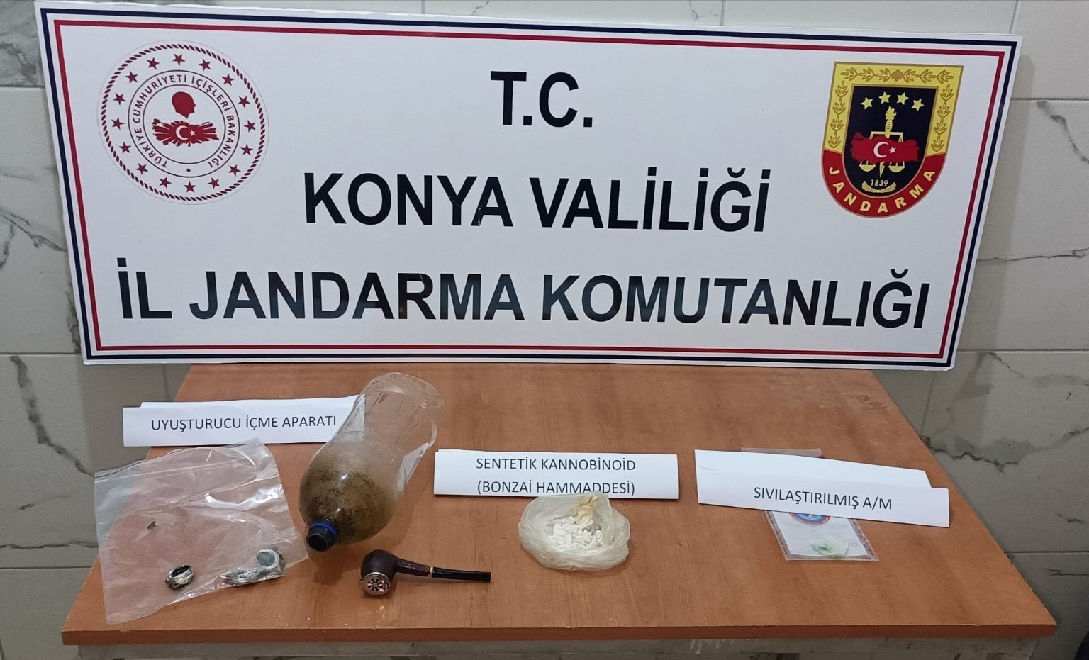 konyada uyusturucu tacirlerine 15 gunde 30 operasyon 6 tutuklama 1 6fytpp2I