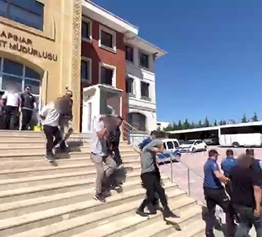 konyada-uyusturucu-tacirlerine-operasyon-EGIvcfat.jpg