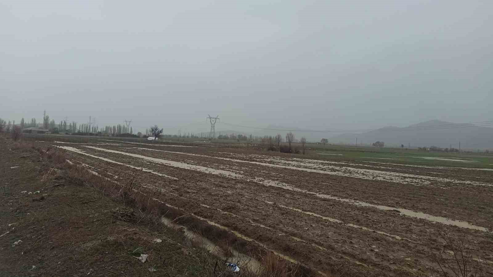 konyada yagis sonrasi sel dereleri tasirdi 1 65b8lug5