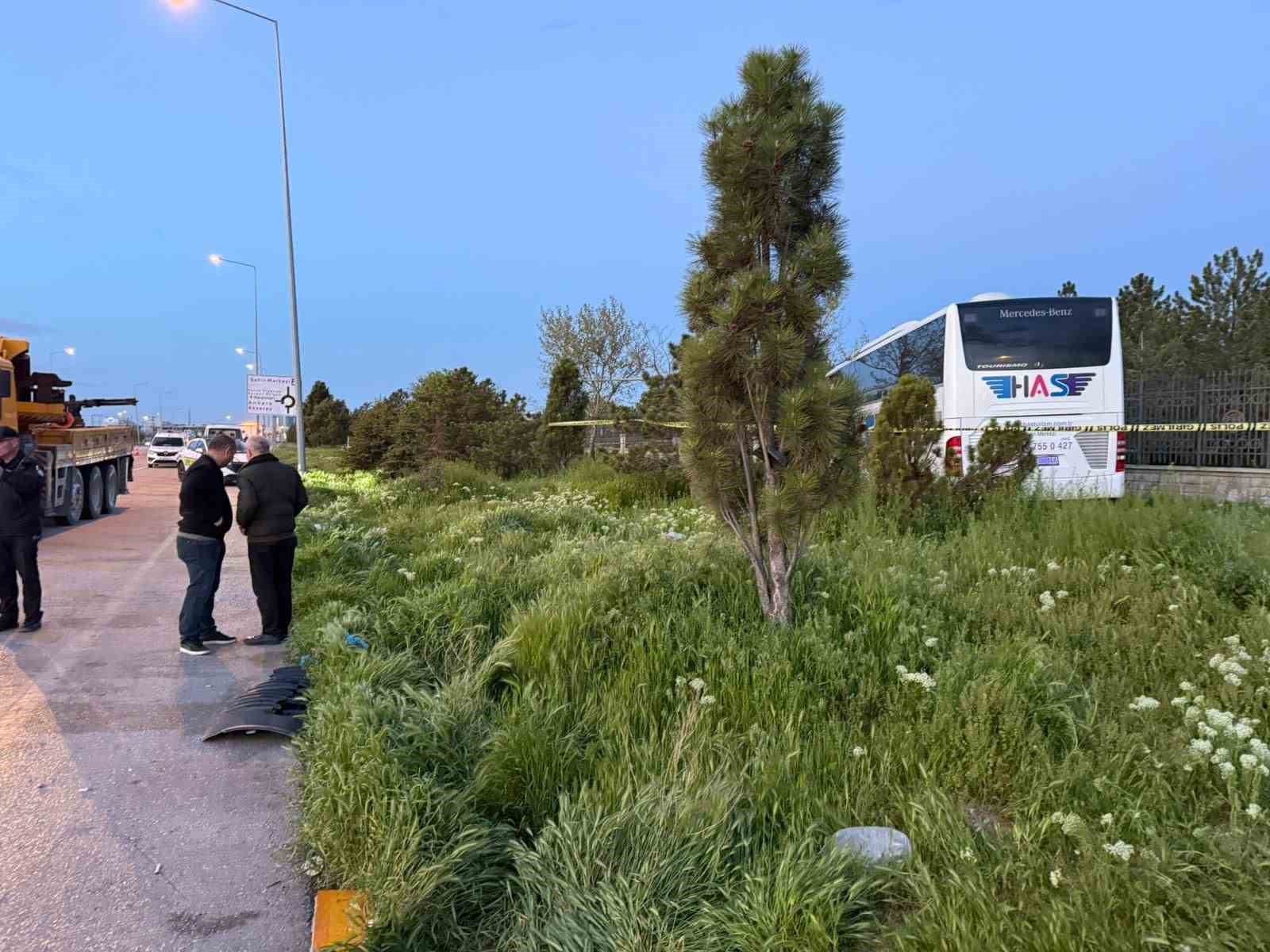 konyada yolcu otobusu kazasi 1 olu 8 yarali 0 1ecH92gm