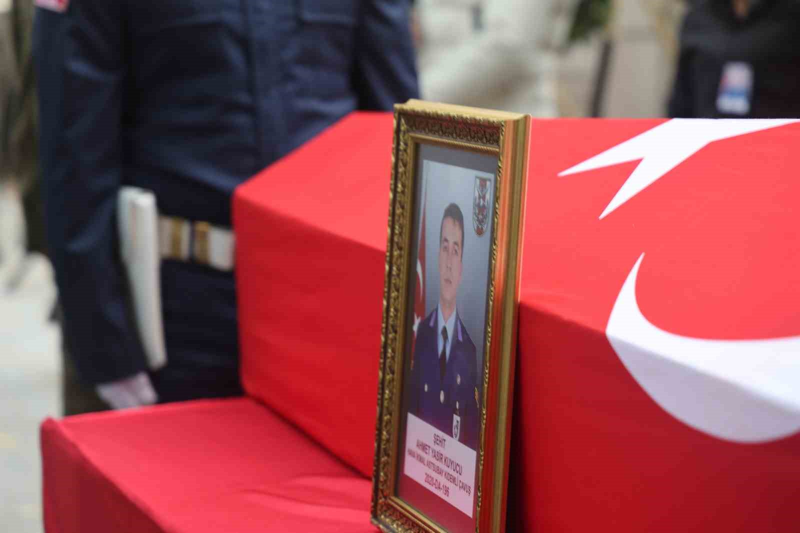 Konyalı şehit Ahmet Yasir Kuyucu son yolculuğuna uğurlandı 10 konyali sehit ahmet yasir kuyucu son yolculuguna ugurlandi 6
