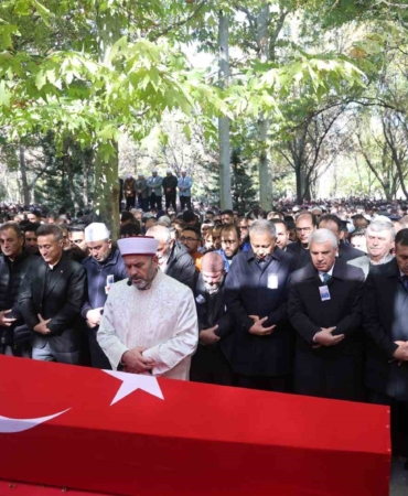 konyali-sehit-ahmet-yasir-kuyucu-son-yolculuguna-ugurlandi-8XtiapK9.jpg