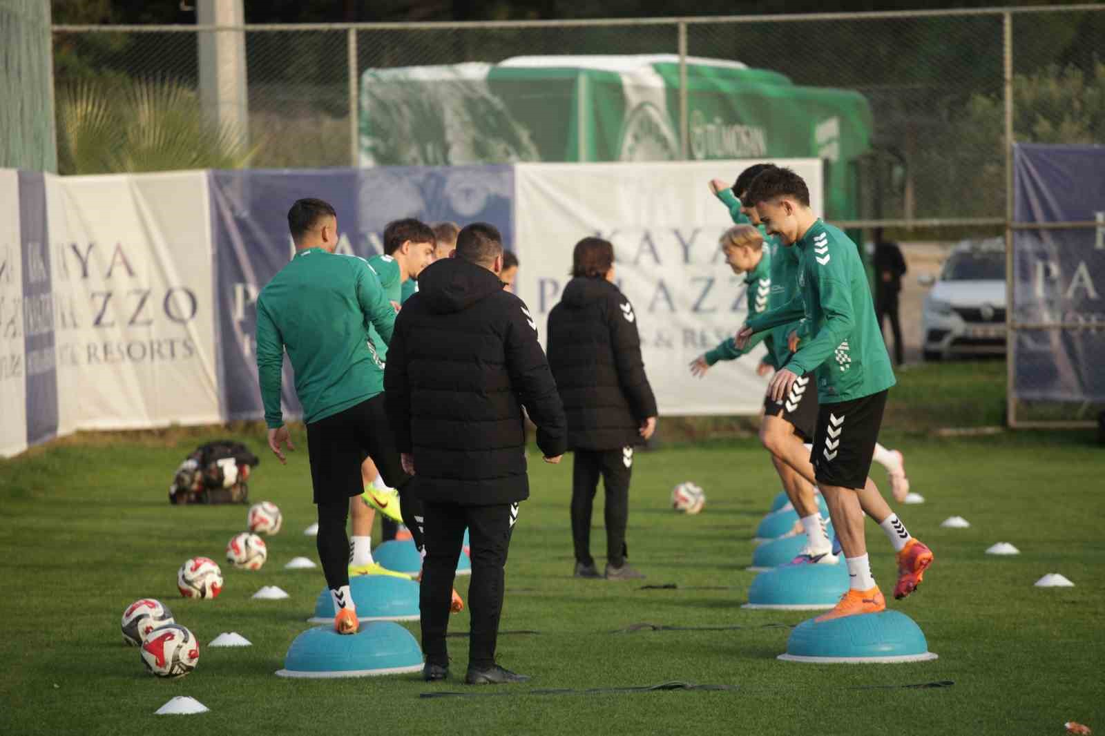 konyaspor antalyada hazirliklarina devam ediyor 1 T3eb6Oiz