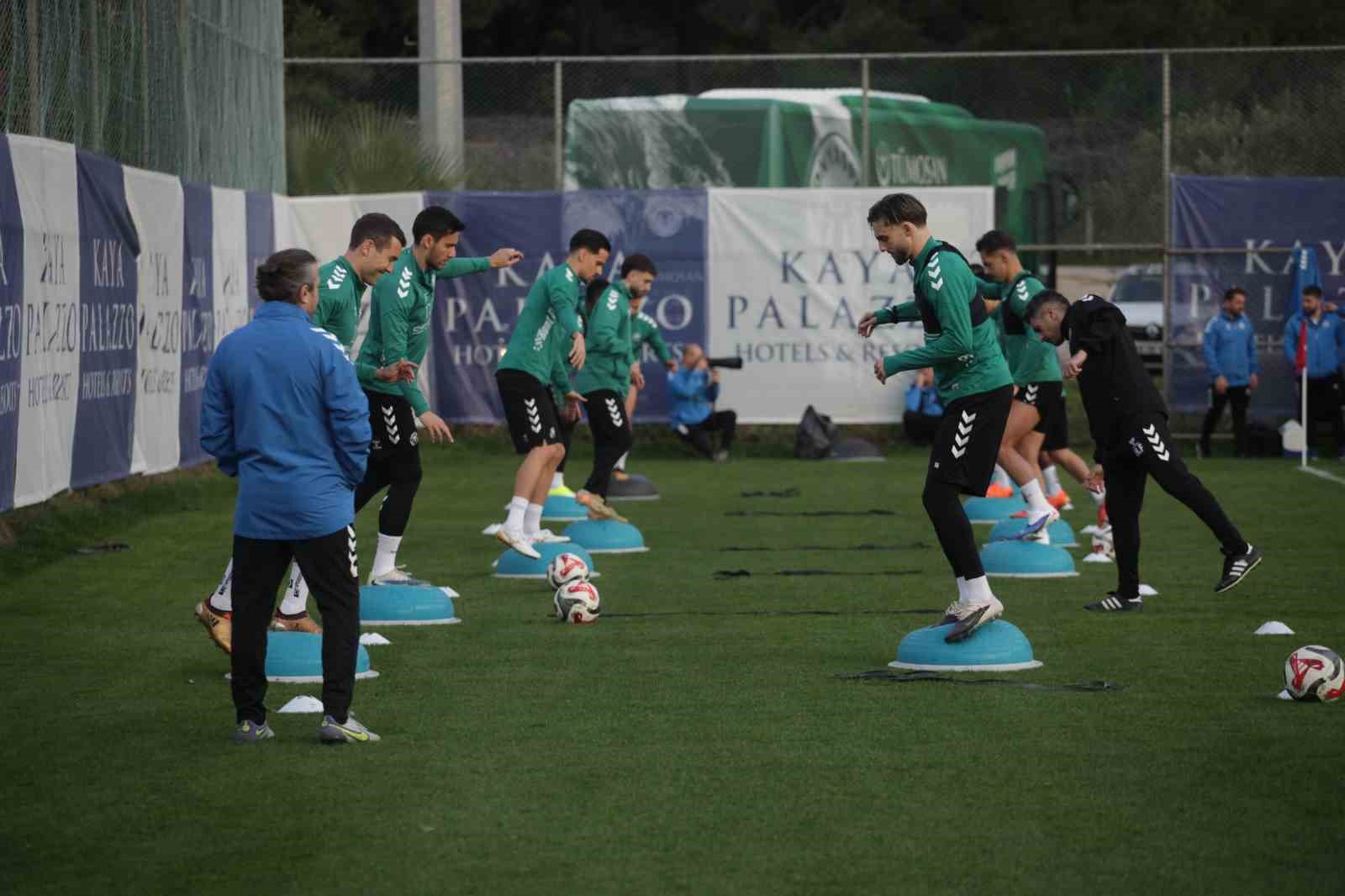 konyaspor antalyada hazirliklarina devam ediyor 4 kNiS3M9P