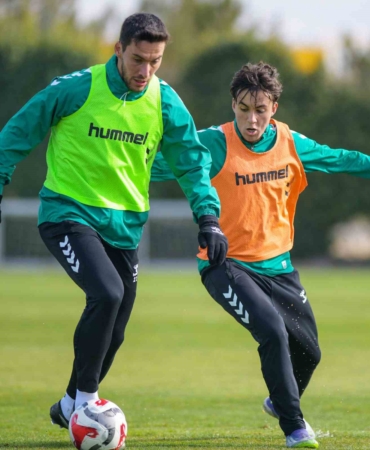 konyaspor-antalyaspor-macinin-hazirliklarini-surduruyor-sL5wHp4d.jpg