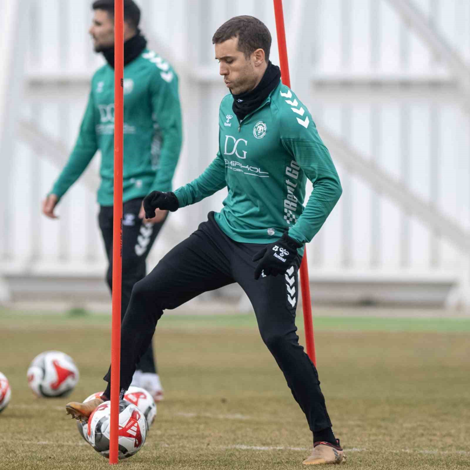 konyaspor besiktas macinin hazirliklarina devam ediyor 1 z7kSYeR6