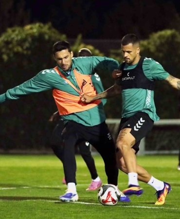 konyaspor-besiktas-macinin-hazirliklarini-surdurdu-lgfk5l9x.jpg