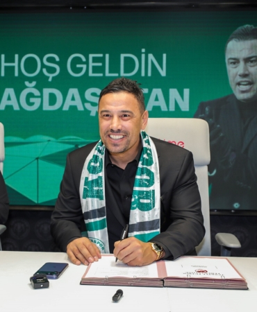 konyaspor-cagdas-atan-ile-15-yillik-sozlesme-imzaladi-J6D1UKk9.jpg