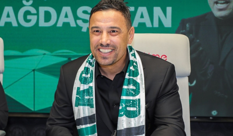 konyaspor-cagdas-atan-ile-15-yillik-sozlesme-imzaladi-J6D1UKk9.jpg