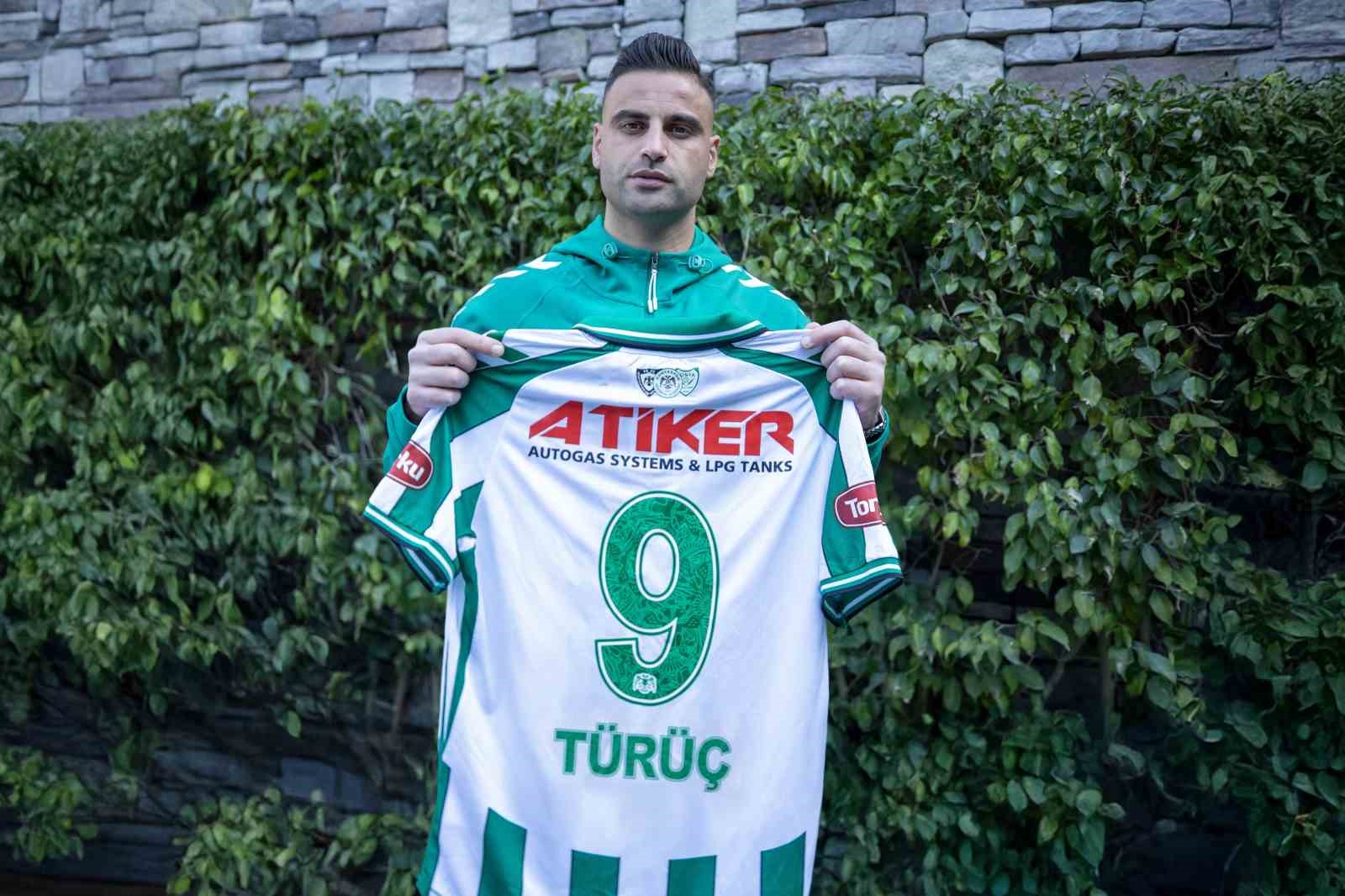 konyaspor deniz turuc ile sozlesme imzaladi 2 z4JEzIbI