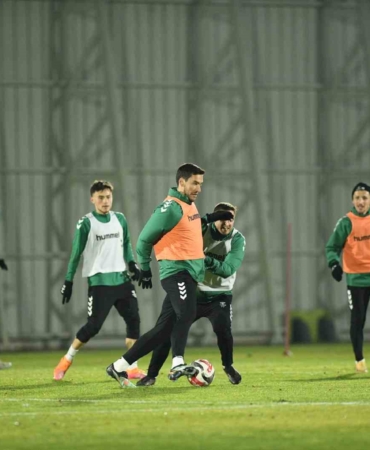 konyaspor-fenerbahce-macinin-hazirliklarini-surdurdu-ZDf59TdW.jpg