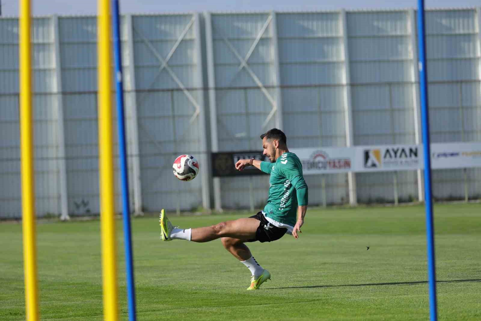 konyaspor fenerbahce macinin hazirliklarini tamamladi 0 G1gjBQPO